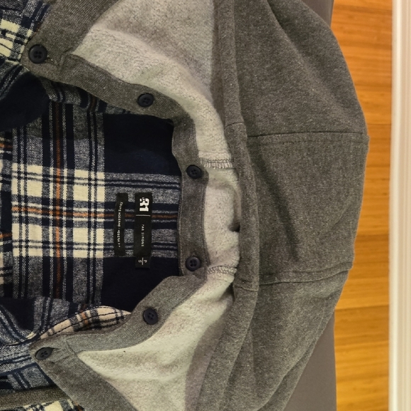 Simons Blue and Gray Plaid Shirt - Picture 4 of 4